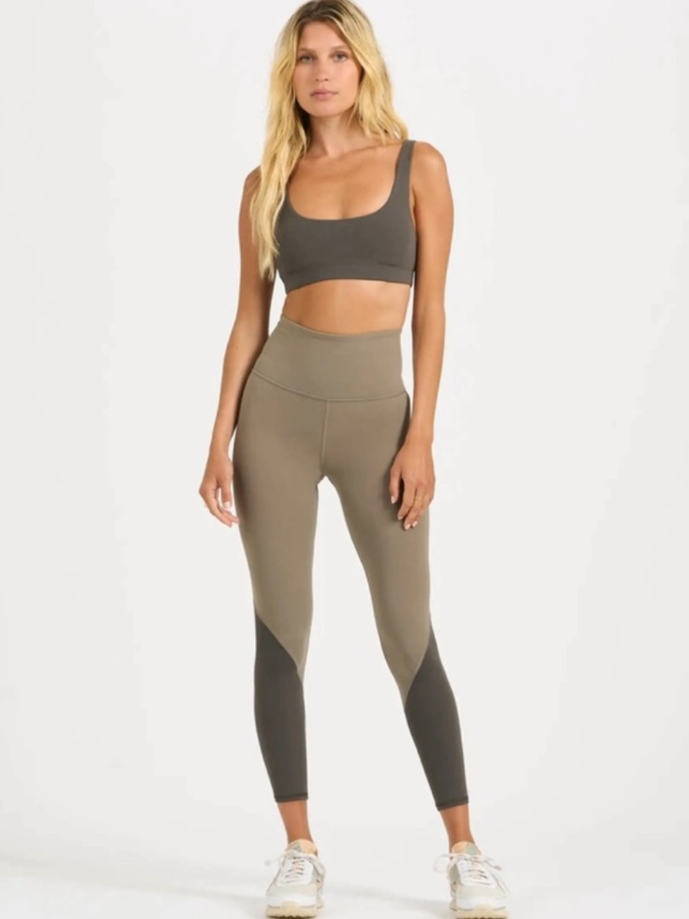 Vuori Colorblock / Two Tone Studio Leggings In Oregano Size S